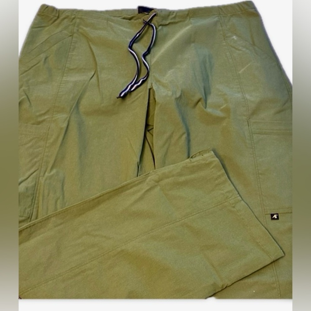 Eastern Mountain Sports Olive Cargo Pants